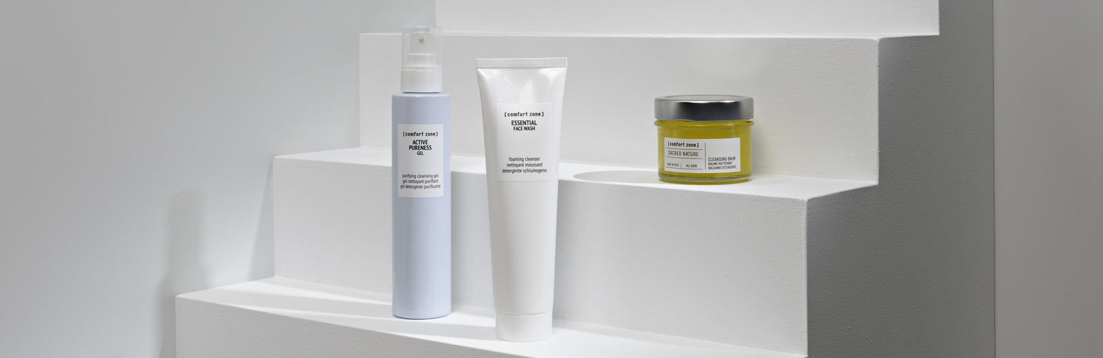 GESICHTSREINIGUNG- UND MAKE-UP- ENTFERNER