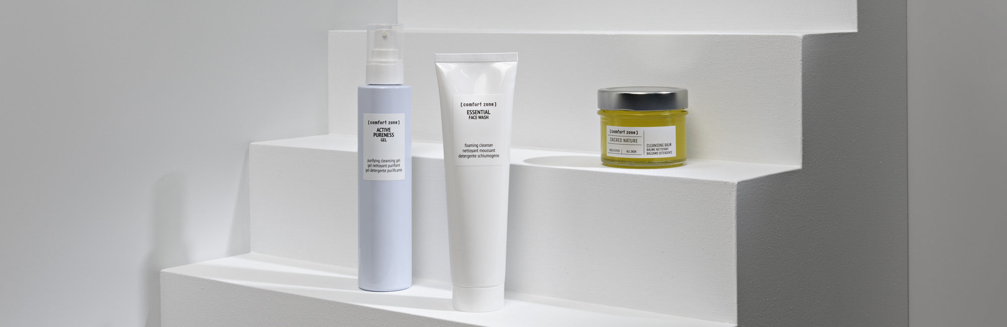 GESICHTSREINIGUNG- UND MAKE-UP- ENTFERNER